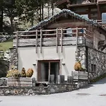 Les Secrets-font Romeu Chalet *