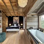 Les Secrets-font Romeu Chalet Bolquere Pyrenees 2000
