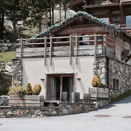 Les Secrets-font Romeu Chalet *